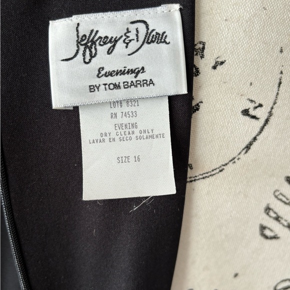 Vintage Jeffrey and Dara Evenings by Tom Barra - Picture 5 of 6